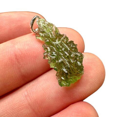 Stříbrný vltavínový přívěsek 1,7g