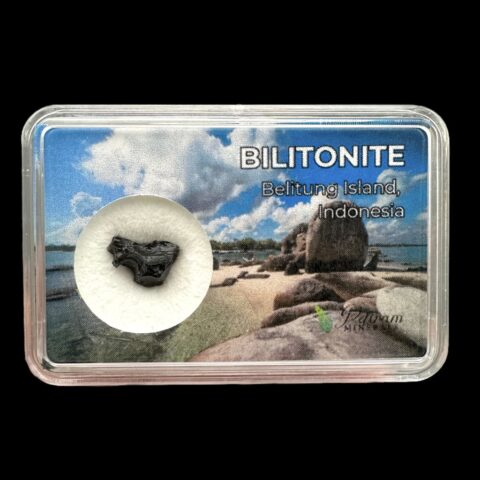 Bilitonit “Batu Satam” v krabičce – Belitung, Indonésie