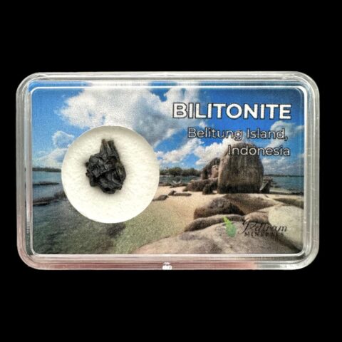 Bilitonit “Batu Satam” v krabičce – Belitung, Indonésie
