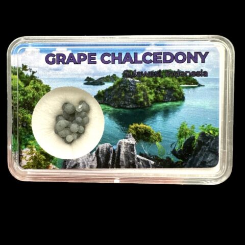 Hroznový chalcedon v krabičce – Sulawesi – Indonésie