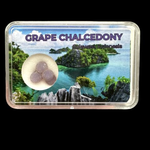 Hroznový chalcedon v krabičce – Sulawesi – Indonésie