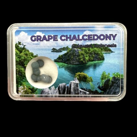 Hroznový chalcedon v krabičce – Sulawesi – Indonésie