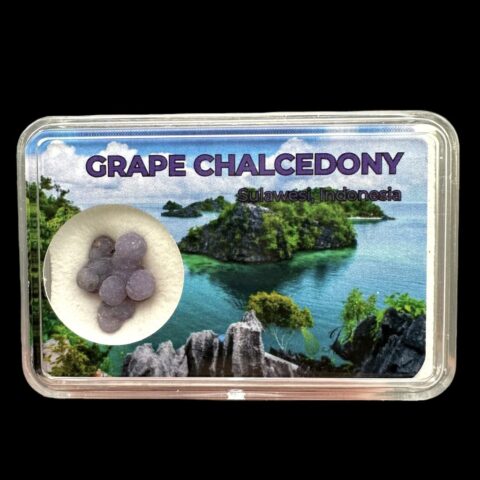 Hroznový chalcedon v krabičce – Sulawesi – Indonésie