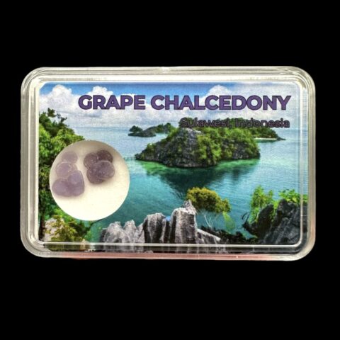 Hroznový chalcedon v krabičce – Sulawesi – Indonésie