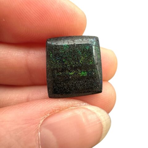 Indonéský opál 4,3ct – Kabošon – Indonésie