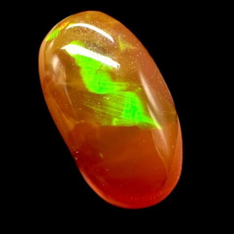 Drahý opál – Kabošon 1,4ct – Welo, Etiopie