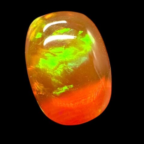 Drahý opál – Kabošon 1,45ct – Welo, Etiopie