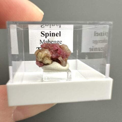 Spinel – Mahenge, Tanzánie