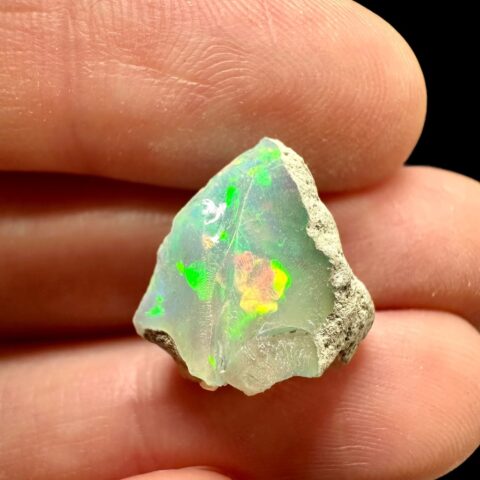 Drahý opál 7,5ct – Welo, Etiopie
