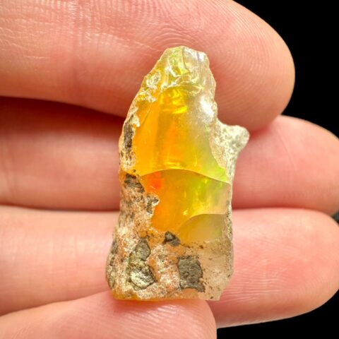 Drahý opál 13,5ct – Welo, Etiopie