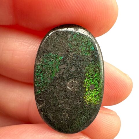 Indonéský opál 8,8ct – Kabošon – Indonésie