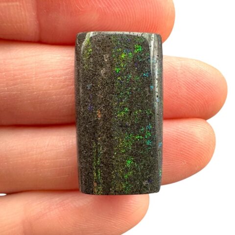 Indonéský opál 11,8ct – Kabošon – Indonésie