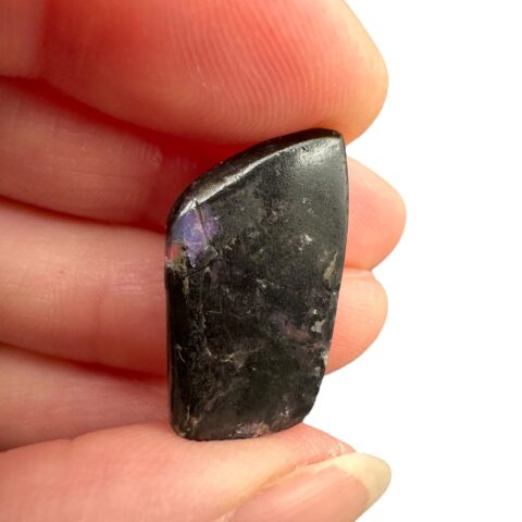 Indonéský opál 7,9ct – Kabošon – Indonésie