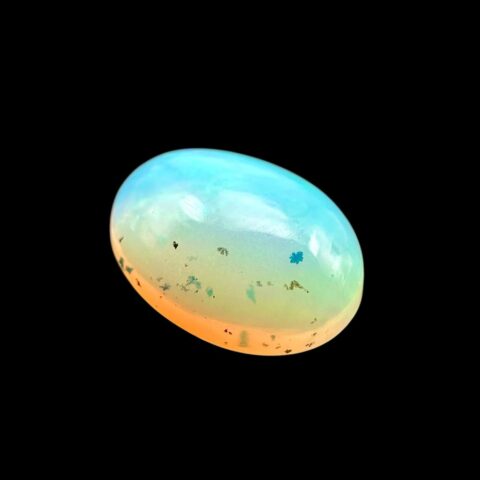 Drahý opál – Kabošon 3,6ct – Welo, Etiopie