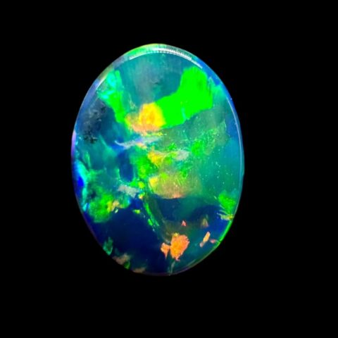 Australský opál doublet 0,75ct – Kabošon – Lightning Ridge, Austrálie