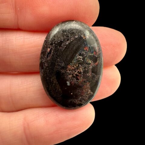 Australský opál 15,5ct – Kabošon – Andamooka, Austrálie