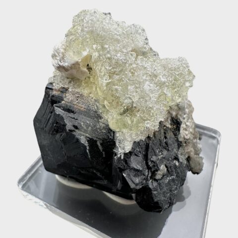 Hyalit, Skoryl – UV aktivní – Erongo, Namibie