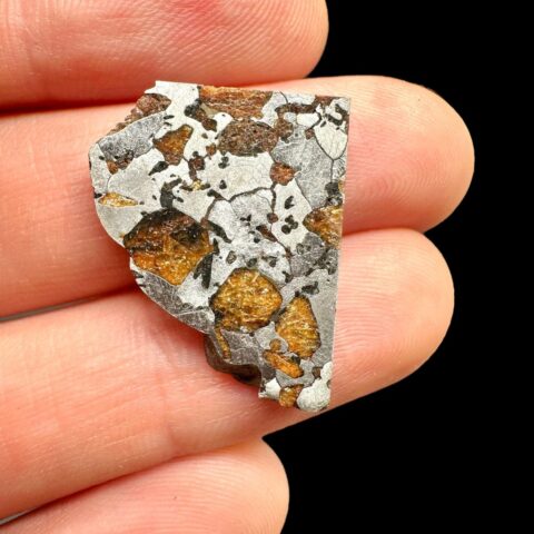 Meteorit Hassi el Biod 002 – 3,7g – Alžírsko