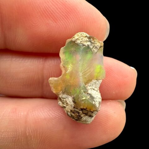 Drahý opál 5,5ct – Welo, Etiopie