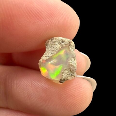 Drahý opál 2,5ct – Welo, Etiopie