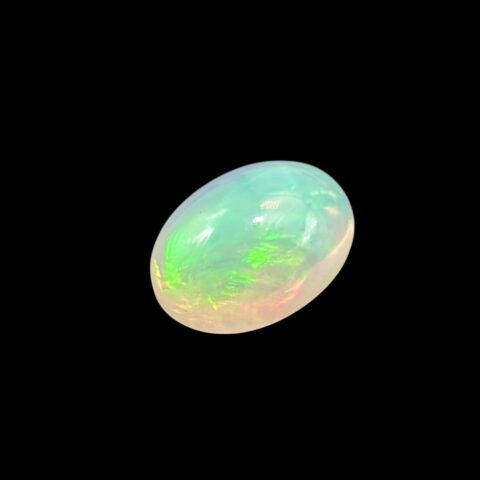 Drahý opál – Kabošon 4,3ct – Welo, Etiopie