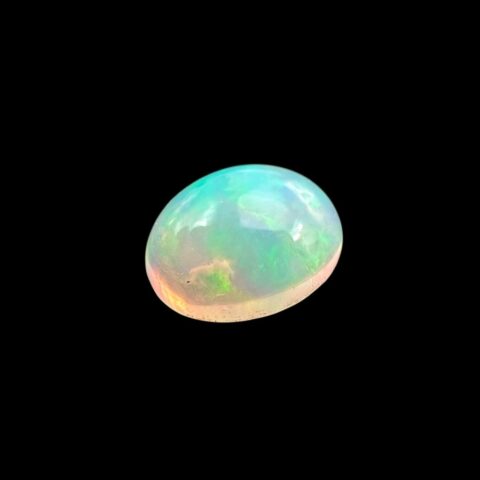 Drahý opál – Kabošon 0,9ct – Welo, Etiopie