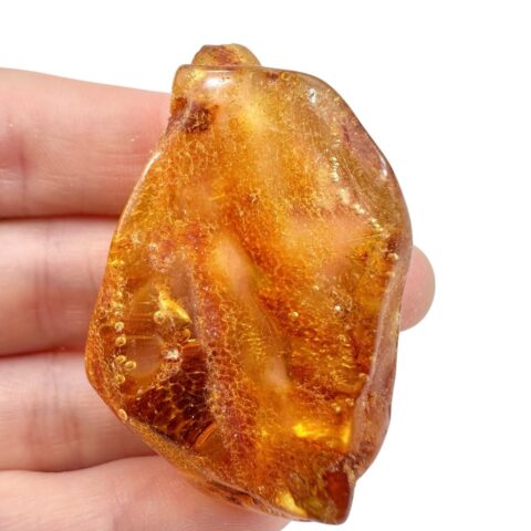 Mladý jantar (kopál) – Kolumbie