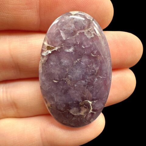 Hroznový chalcedon kabošon – Sulawesi, Indonésie