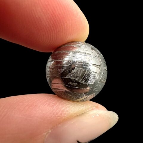 Meteorit Aletai kulička 13mm – Xinjiang, Čína