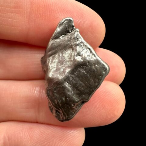 Meteorit Aletai 13,4g – Xinjiang, Čína