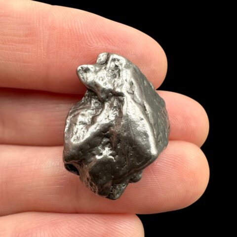 Meteorit Aletai 13,1g – Xinjiang, Čína