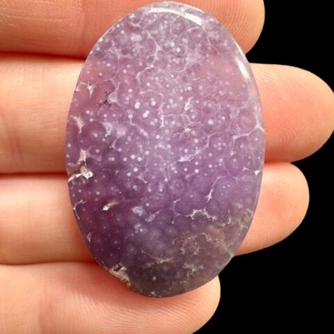 Hroznový chalcedon kabošon – Sulawesi, Indonésie