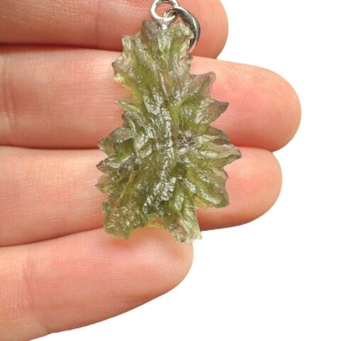 Stříbrný vltavínový přívěsek 3,5g z Besednické Ježkovny