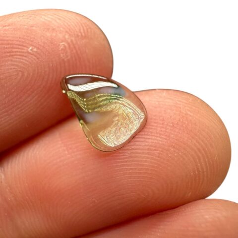 Tromlovaný vltavín 0,89ct