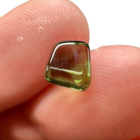 Tromlovaný vltavín 1,27ct