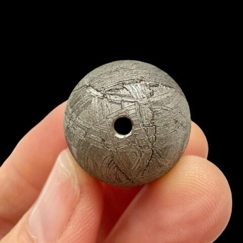 Meteorit Muonionalusta korálek 1,9cm – Norrbotten, Švédsko