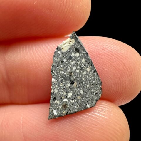Meteorit NWA 15682 – 0,2g – Severozápadní Afrika