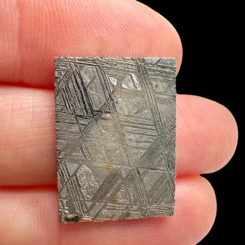Meteorit Muonionalusta 3,8g – Extra kvalita – Norrbotten, Švédsko