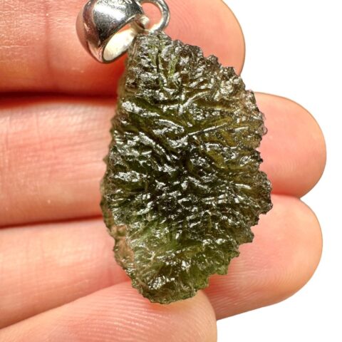 Stříbrný vltavínový přívěsek 4,6g