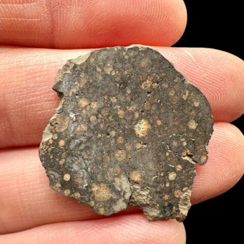 Meteorit Erg Chech 003 – 1,8g  – Alžírsko