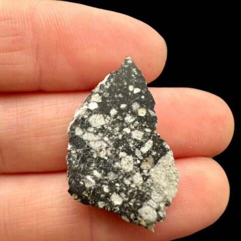 Lunární meteorit Ouargla 008 – 1,8g – Alžírsko