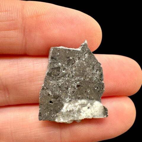 Lunární meteorit NWA 17865 – 1,9g – Alžírsko