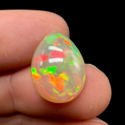 Drahý opál 7,05ct – Kabošon – Welo, Etiopie