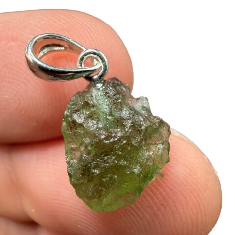 Stříbrný vltavínový přívěsek 1g