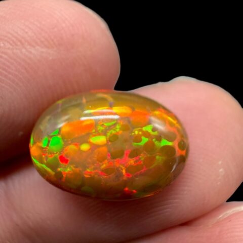 Drahý opál 4,35ct – Kabošon – Welo, Etiopie