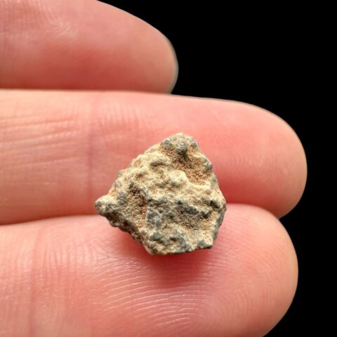 Lunární meteorit Bechar 007 – 0,8g – Alžírsko