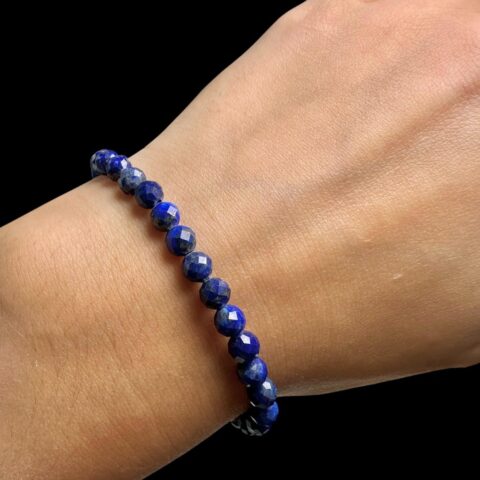 Náramek z lapisu lazuli 5 mm – broušené korálky
