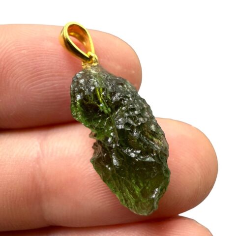 Pozlacený vltavínový přívěsek 1,8g