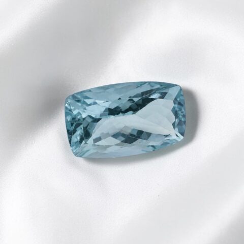 Broušený modrý topaz z Brazílie 11,1ct