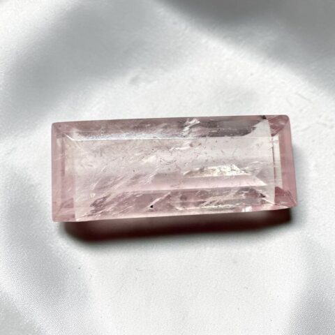 Broušený morganit z Pákistánu 3,35ct